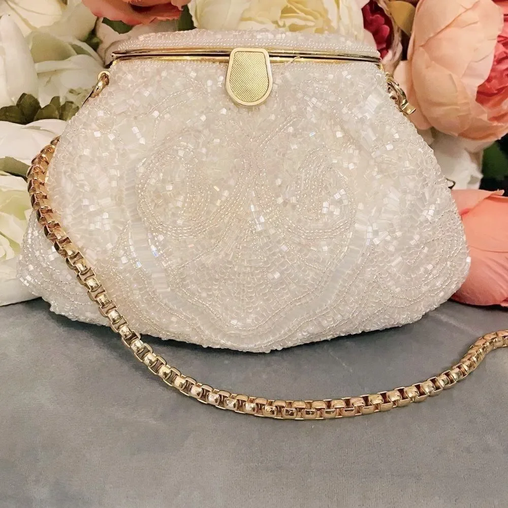 ♥️ 1950s vintage purse, heavily beaded white wedding clutch, play vid with sound